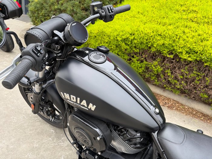 2023 Indian CHIEF DARK HORSE BLACK SMOKE