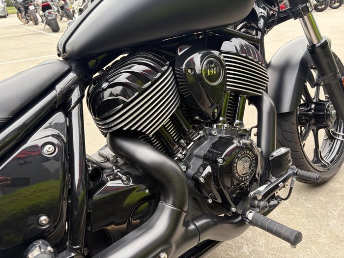 2023 Indian CHIEF DARK HORSE BLACK SMOKE