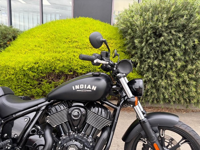 2023 Indian CHIEF DARK HORSE BLACK SMOKE