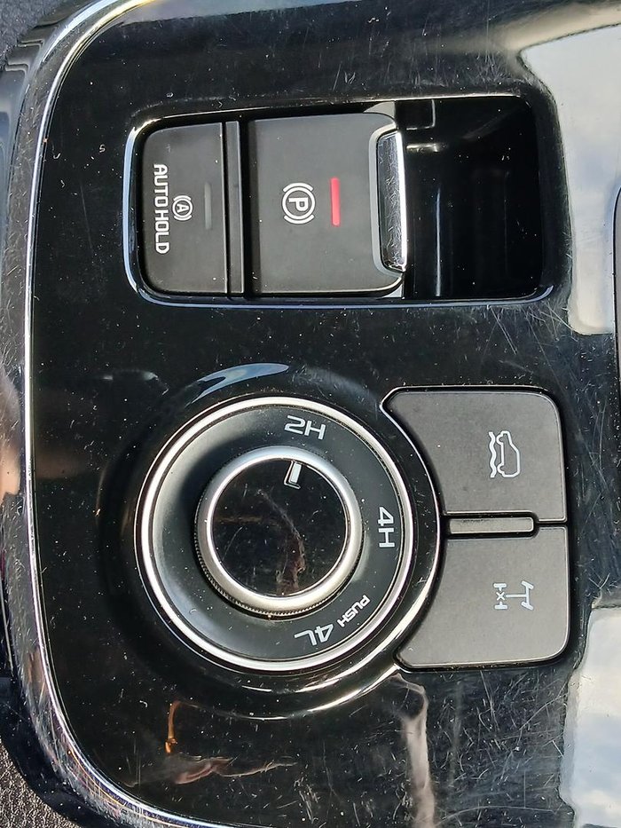 2024 Isuzu MU-X LS-T