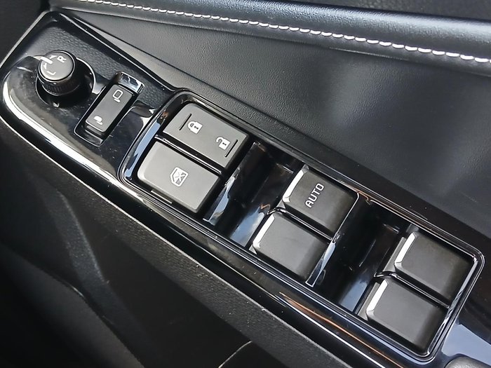 2024 Isuzu MU-X LS-T