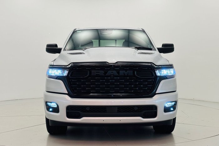 2026 RAM 1500 Express Black Edition Hurricane SO