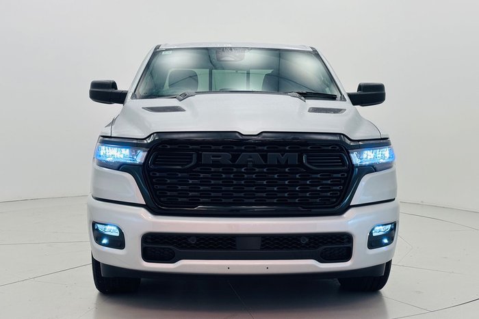 2026 RAM 1500 Express Black Edition Hurricane SO