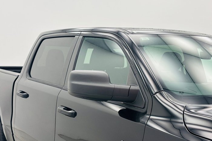 2026 RAM 1500 Express Black Edition Hurricane SO