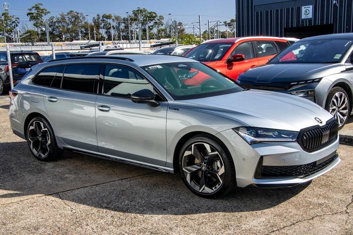 2026 SKODA Superb 195TSI Sportline