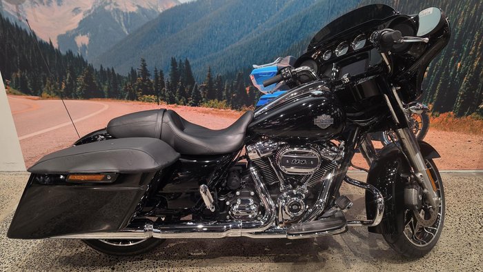 Harley-Davidson Street Glide Special 114 (FLHXS) Touring