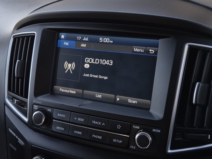 2020 Hyundai iLoad (No Badge)