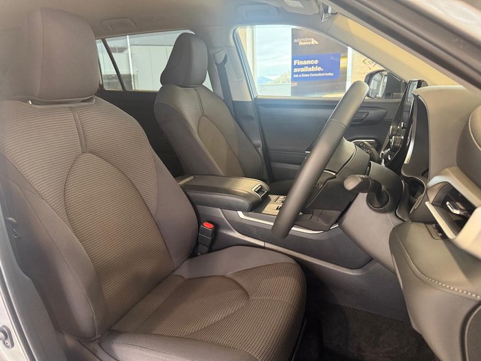 2025 Toyota Kluger GX