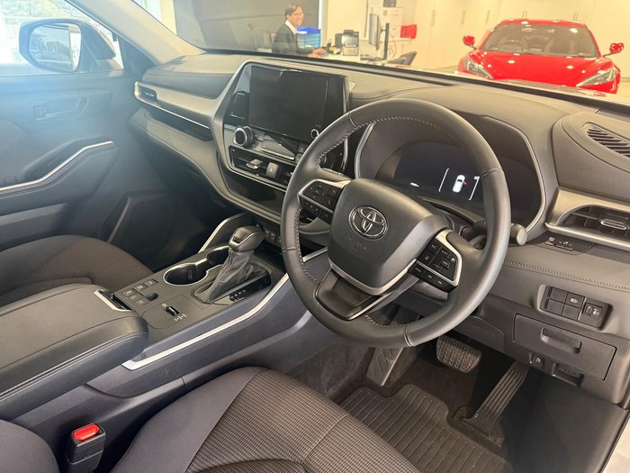 2025 Toyota Kluger GX