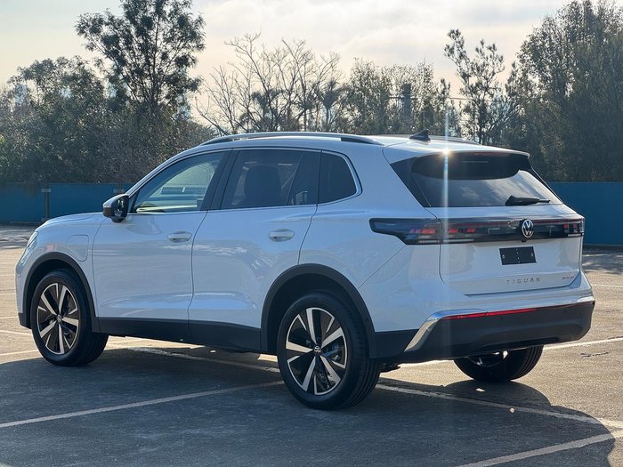 2026 Volkswagen Tiguan 150TSI eHybrid Elegance