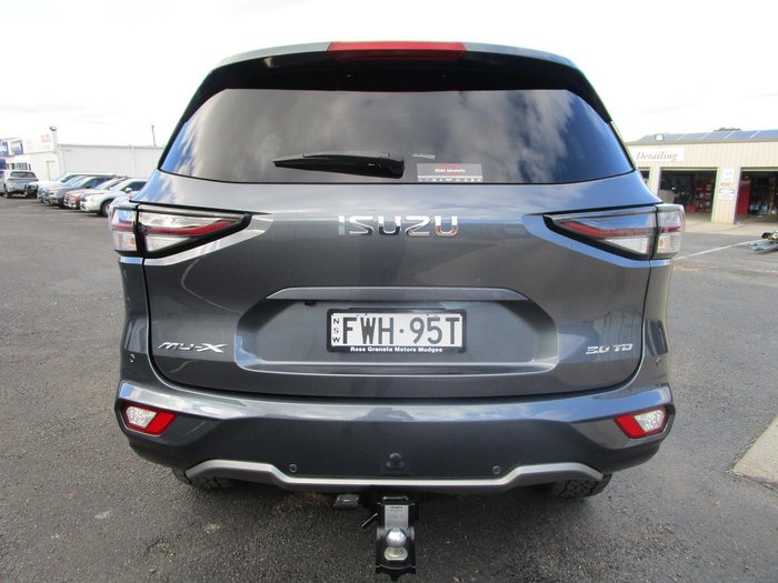 2021 Isuzu MU-X LS-T