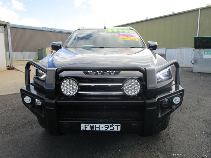 2021 Isuzu MU-X LS-T