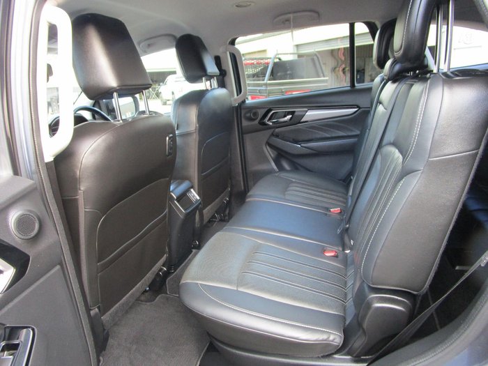 2021 Isuzu MU-X LS-T