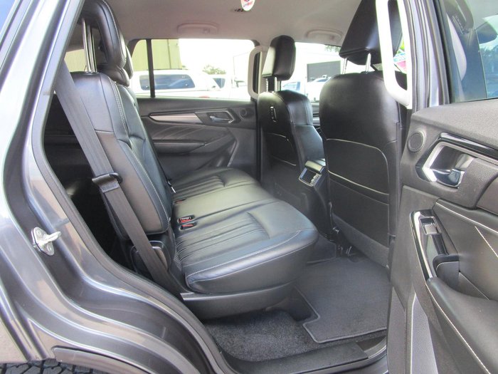 2021 Isuzu MU-X LS-T