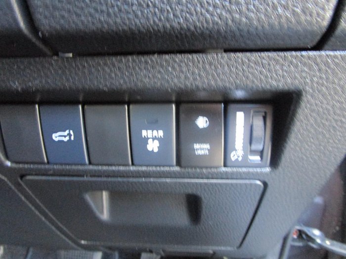 2021 Isuzu MU-X LS-T