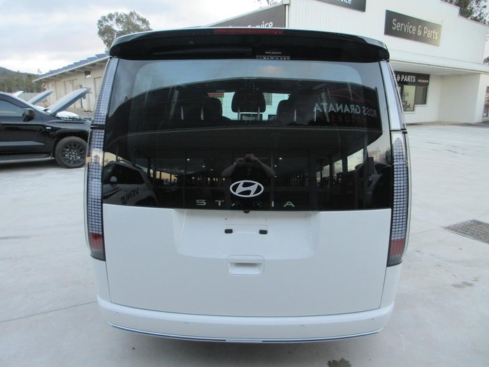 2026 Hyundai STARIA Lounge