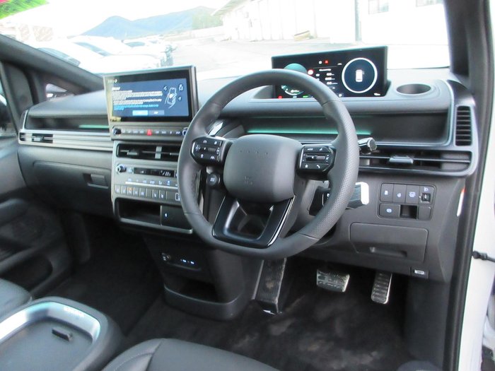2026 Hyundai STARIA Lounge