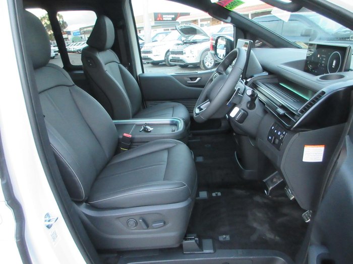 2026 Hyundai STARIA Lounge