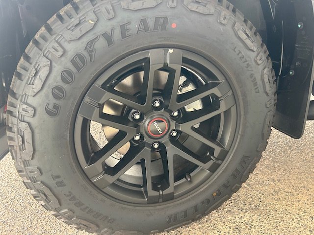 2025 Isuzu D-MAX BLADE MY25.5 Basalt Black Mica