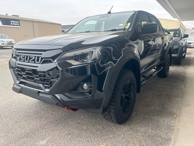 2025 Isuzu D-MAX BLADE MY25.5 Basalt Black Mica