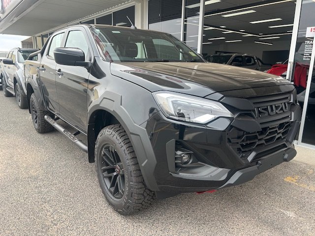 2025 Isuzu D-MAX BLADE MY25.5 Basalt Black Mica