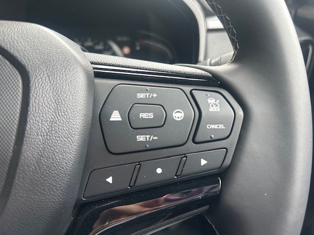 2025 Isuzu D-MAX BLADE MY25.5 Basalt Black Mica