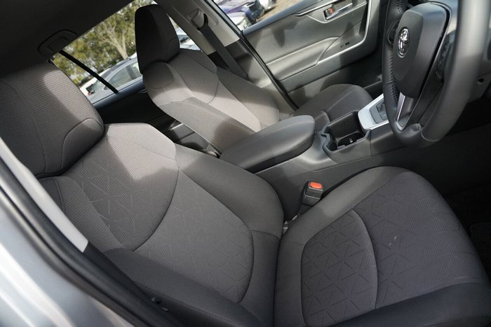 2025 Toyota RAV4 GXL