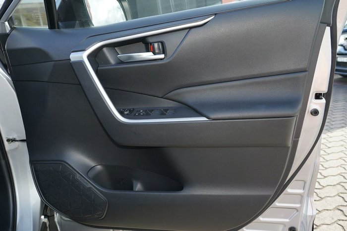 2025 Toyota RAV4 GXL