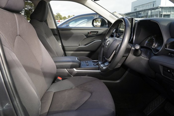 2023 Toyota Kluger GX