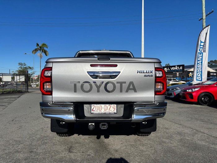 2021 Toyota Hilux SR5