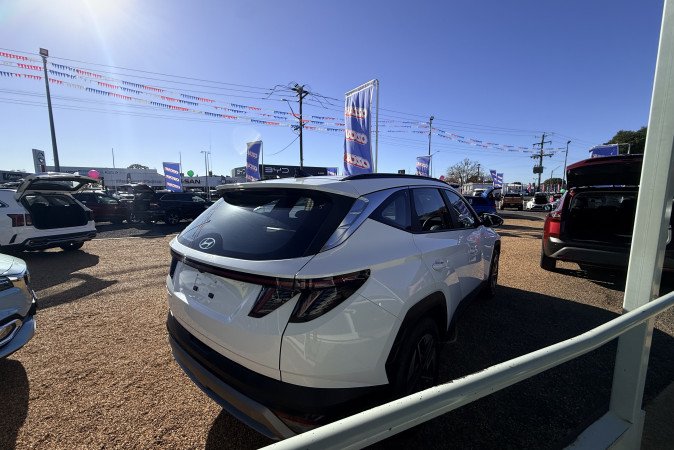 2025 HYUNDAI TUCSON (FWD)