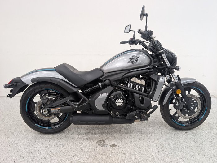 2025 Kawasaki VULCAN S grey