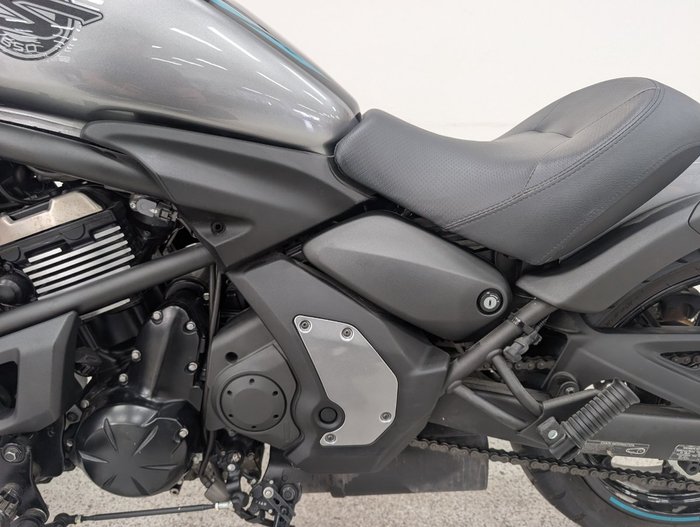2025 Kawasaki VULCAN S grey
