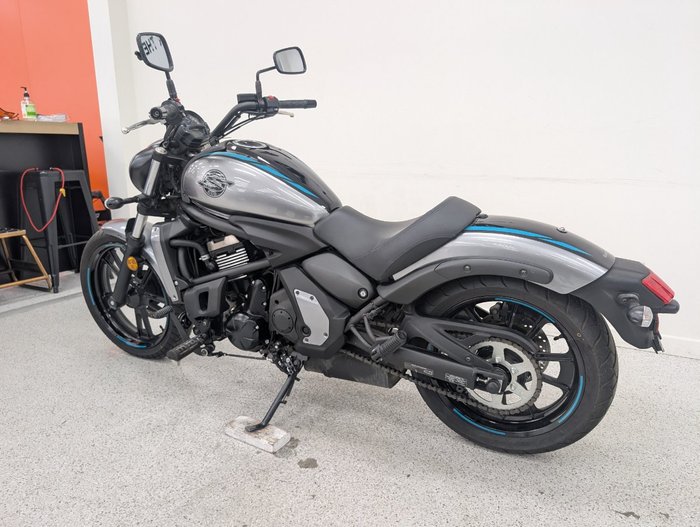 2025 Kawasaki VULCAN S grey