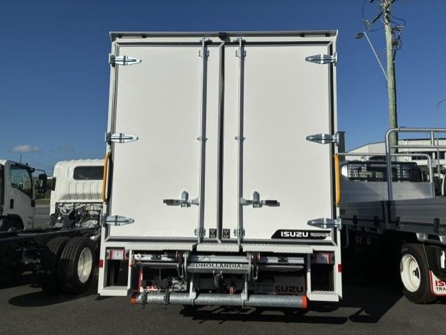 2026 Isuzu N Series NNR 45-150 DT D34 Vanpack