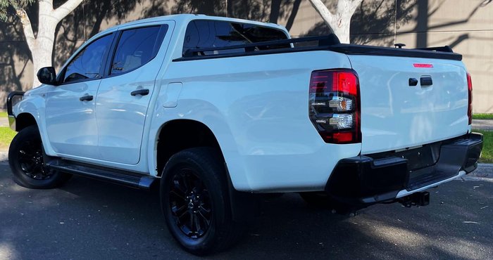 2022 Mitsubishi Triton GLX-R