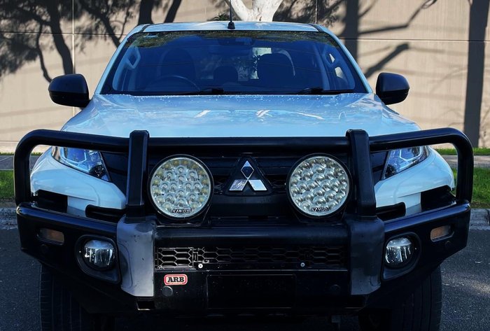 2022 Mitsubishi Triton GLX-R