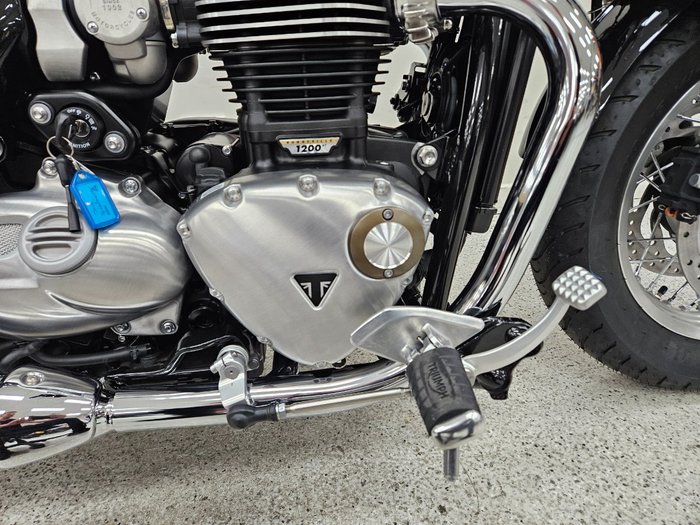 2026 Triumph BONNEVILLE SPEEDMASTER