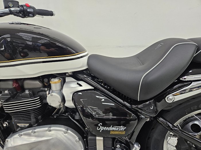 2026 Triumph BONNEVILLE SPEEDMASTER