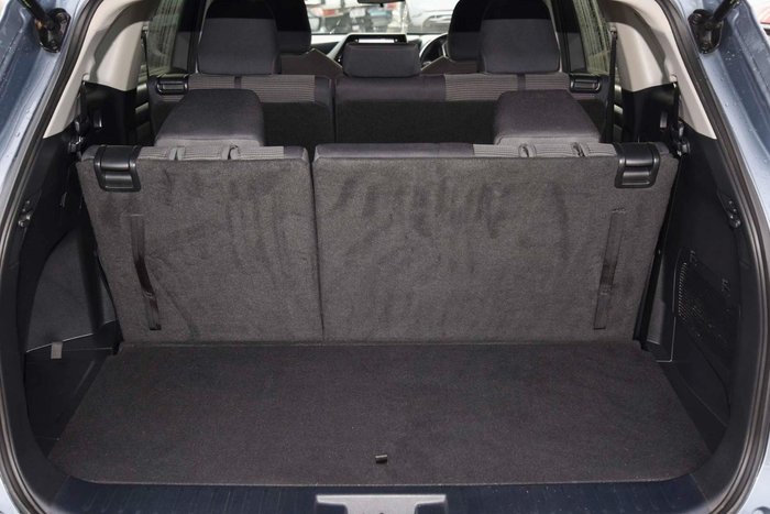2021 Toyota Kluger GX