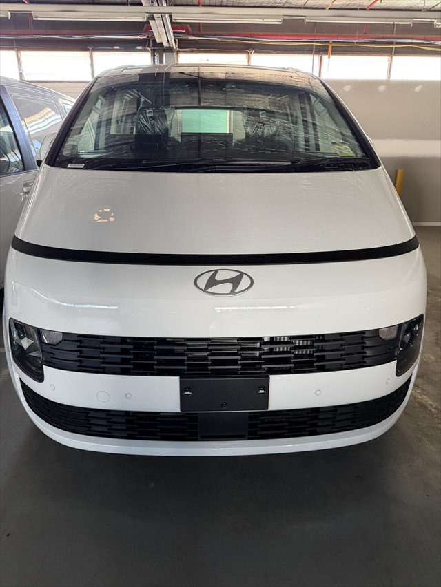 2026 Hyundai STARIA LOAD