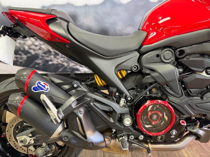 2023 DUCATI MONSTER RED