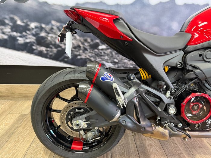 2023 DUCATI MONSTER RED