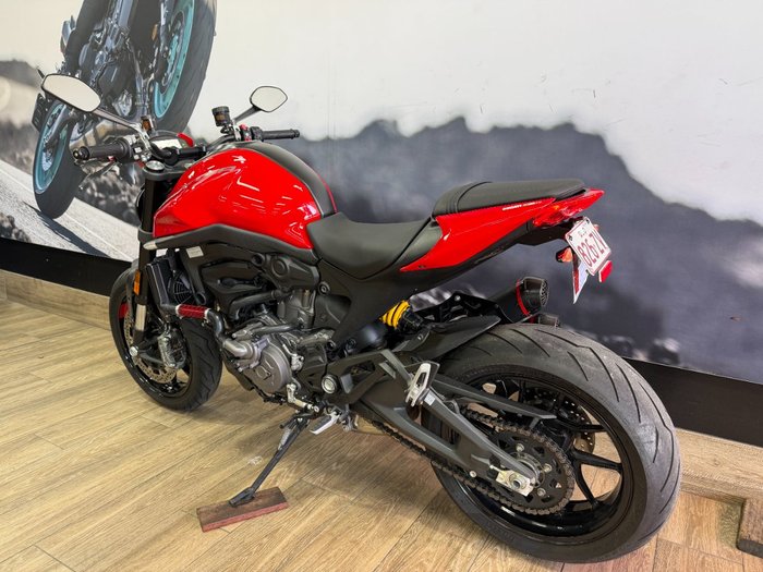 2023 DUCATI MONSTER RED
