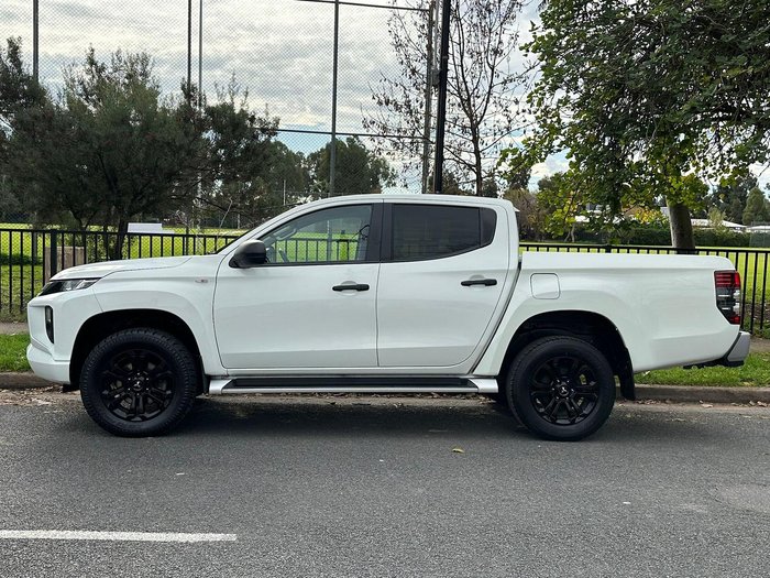 2022 Mitsubishi Triton GLX-R