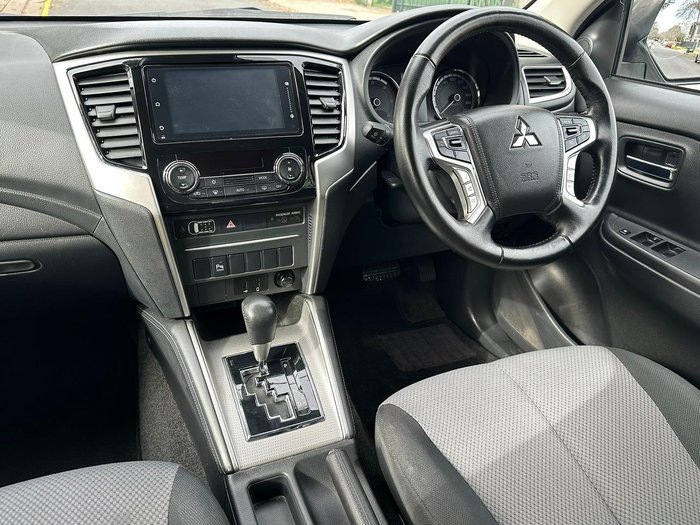 2022 Mitsubishi Triton GLX-R