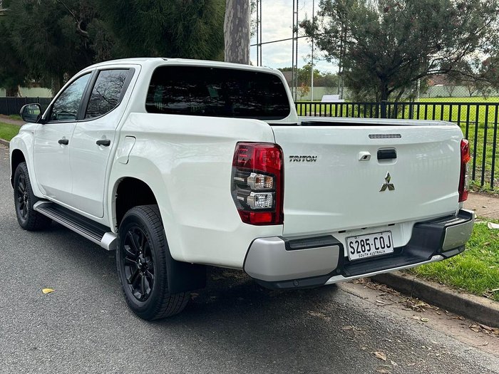 2022 Mitsubishi Triton GLX-R