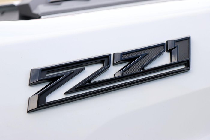 2026 Chevrolet Silverado HD LTZ Premium W/Tech Pack T1 MY26 4X4 Summit White