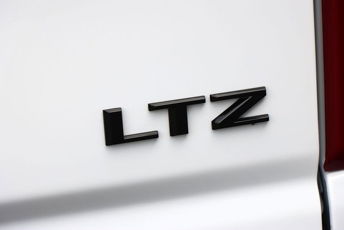 2026 Chevrolet Silverado HD LTZ Premium W/Tech Pack T1 MY26 4X4 Summit White