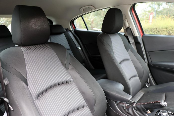 2015 Mazda 3 Maxx